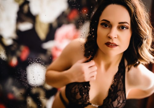 Empowering Women to Embrace Their Sexuality and Desires: A Guide to Boudoir Photography